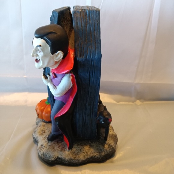 Bookend - Picture 2 of 12